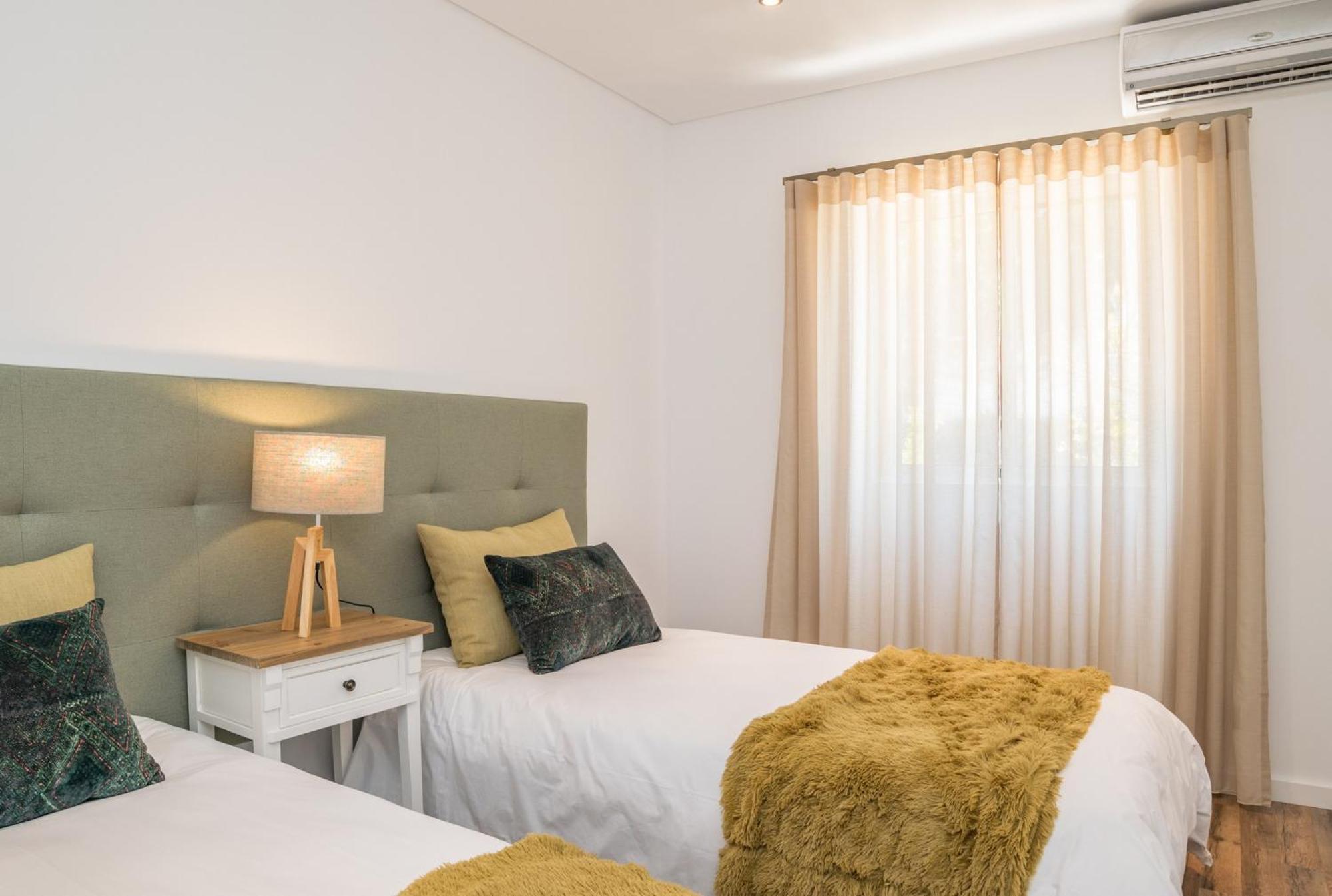 Akisol Faro Sunshine Apartment Exterior photo